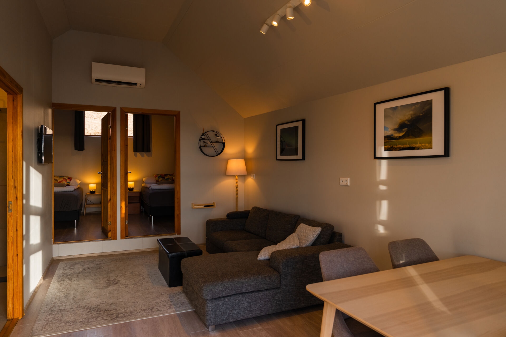 The Mountain Apartment